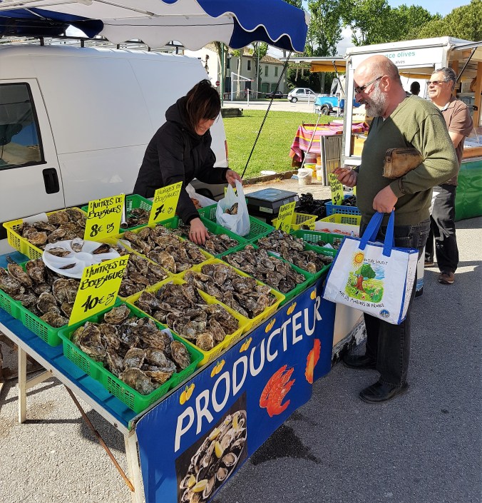 Ostron minervois hus.jpg