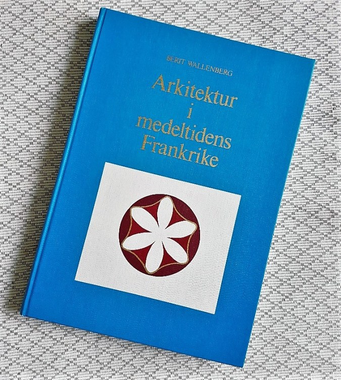 bok medeltid arkitektur