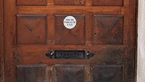 vår ytterdörr france